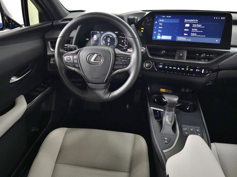Used 2024 Lexus UX 250h AWD w/ Premium Package image 20