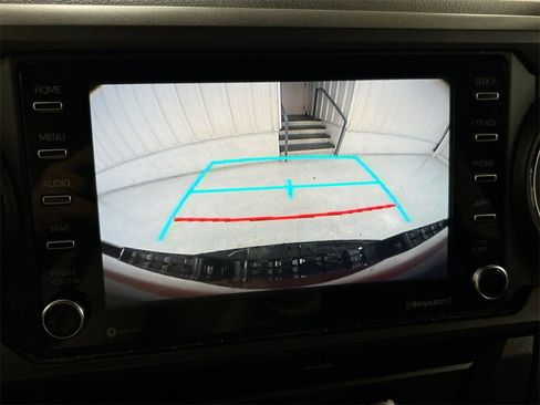 Used 2020 Toyota Tacoma TRD Off-Road image 15