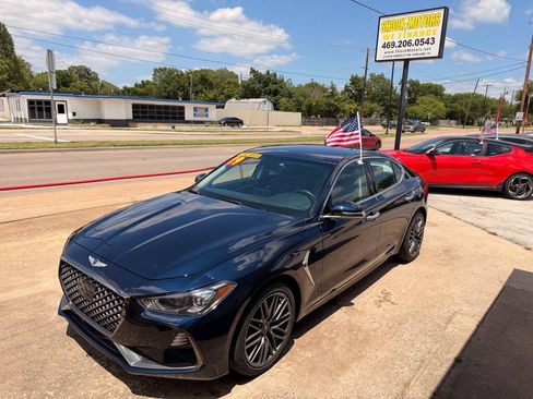 Used 2019 Genesis G70 2.0T Advanced RWD image 1