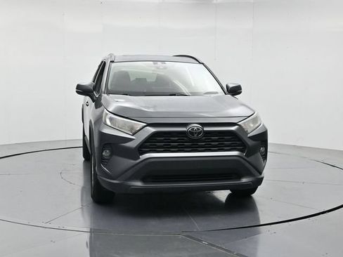 Used 2019 Toyota RAV4 XLE FWD image 4