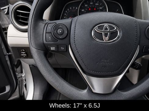 Used 2015 Toyota RAV4 LE AWD/4WD image 11