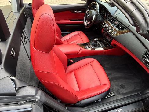 Used 2009 BMW Z4 sDrive30i RWD image 21
