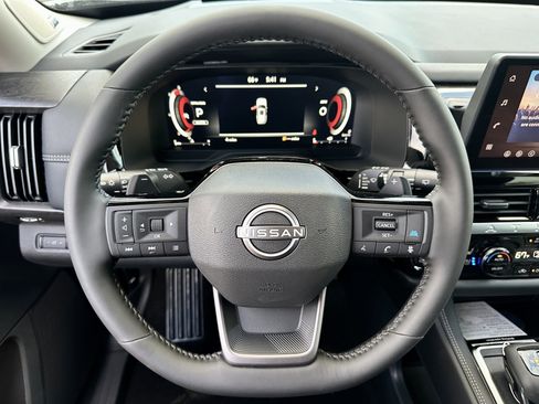 New 2026 Nissan Pathfinder Platinum AWD/4WD image 21
