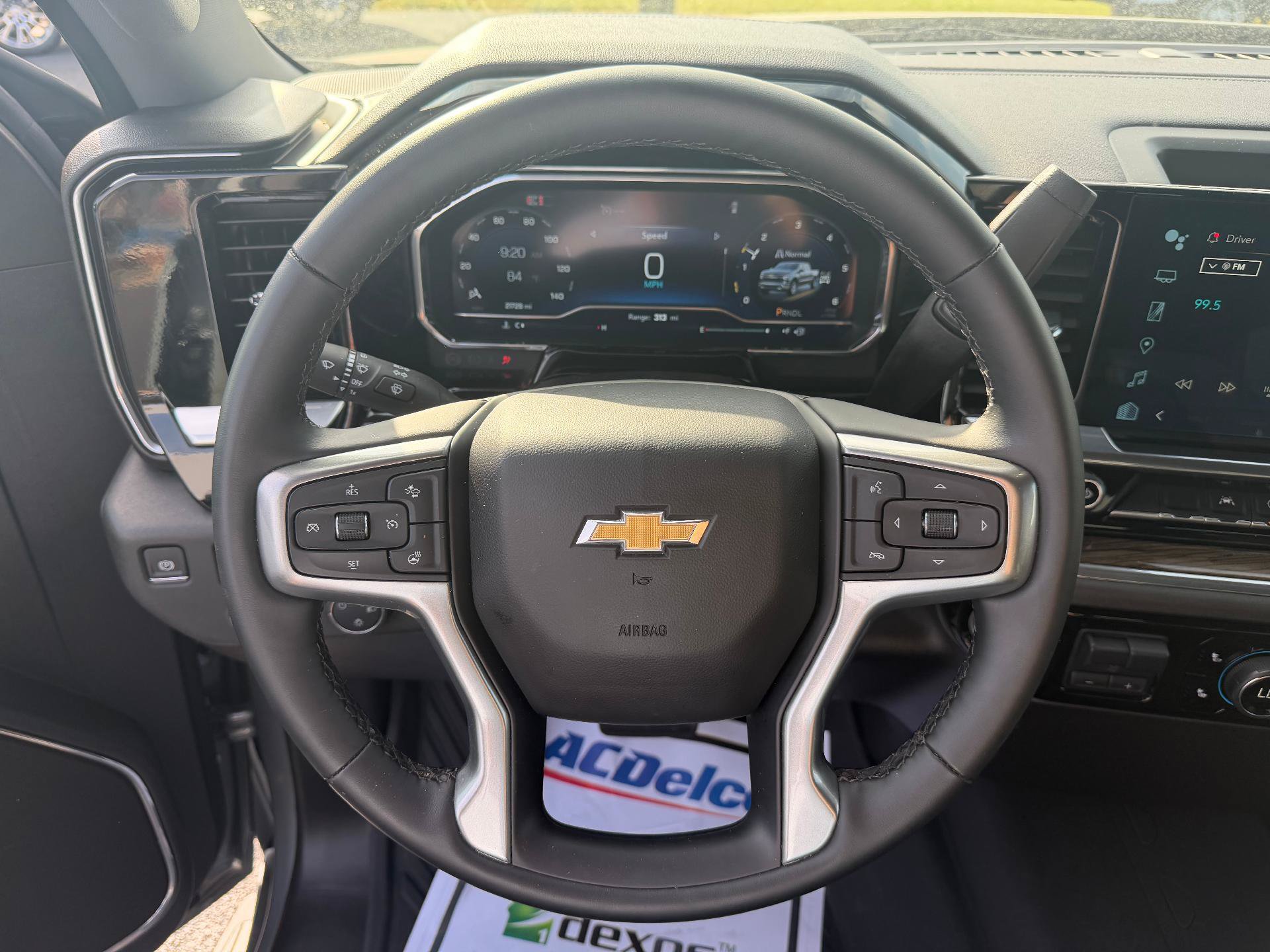 Used 2024 Chevrolet Silverado 1500 LT AWD/4WD image 12