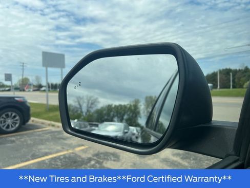 Used 2020 Ford Explorer XLT w/ Equipment Group 202A AWD/4WD image 19