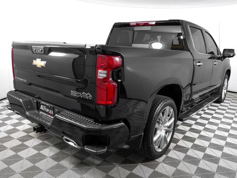 Used 2026 Chevrolet Silverado 1500 High Country w/ High Country Premium Package RWD image 3