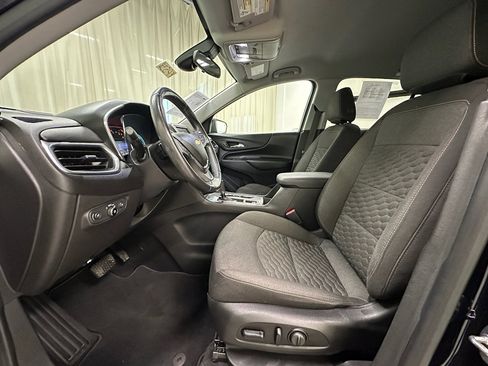 Used 2020 Chevrolet Equinox LT image 27