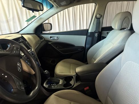 Used 2018 Hyundai Santa Fe Sport w/ 2.4L Value Package 02 FWD image 22
