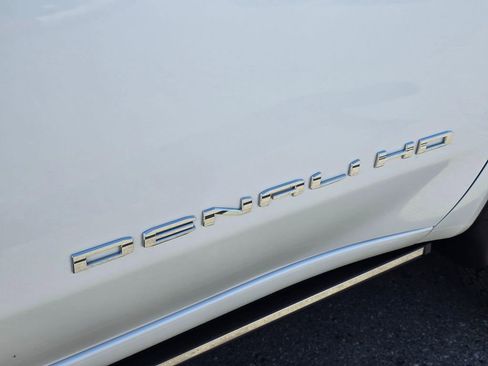 Used 2024 GMC Sierra 3500 Denali Ultimate image 11