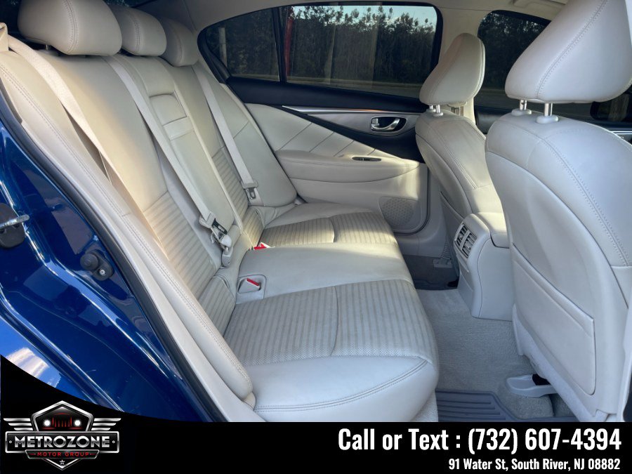 Used 2016 INFINITI Q50 Red Sport 400 AWD/4WD image 16