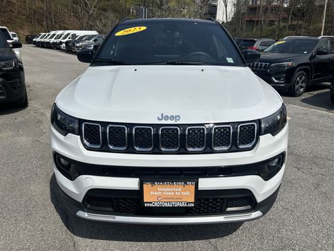 Used 2023 Jeep Compass Limited AWD/4WD image 2