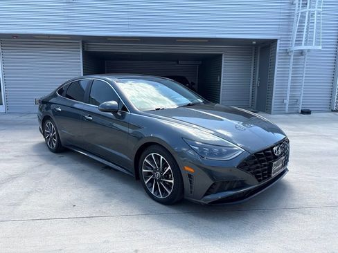 Used 2023 Hyundai Sonata Limited FWD image 3
