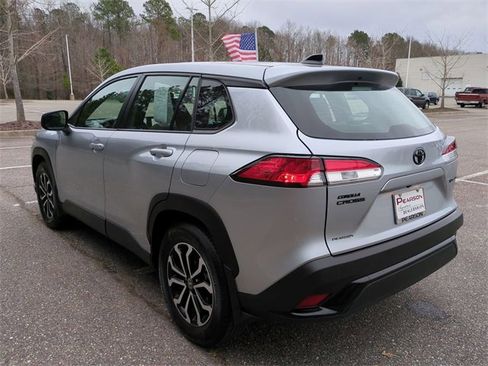 Used 2025 Toyota Corolla Cross AWD Hybrid image 6