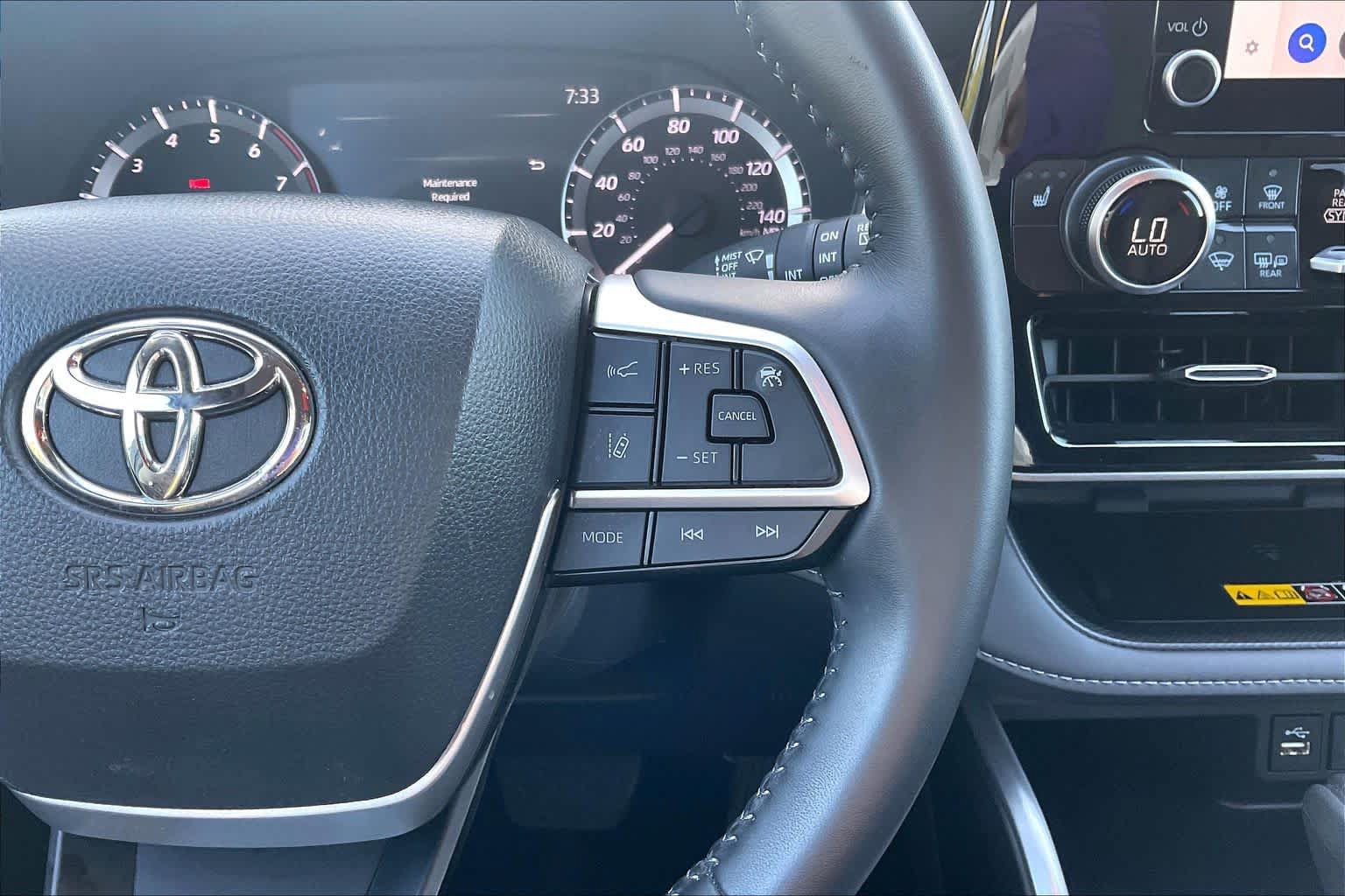 Used 2026 Toyota Highlander XLE AWD/4WD image 25