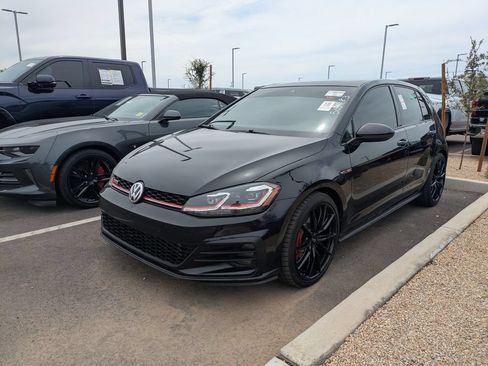 Used 2018 Volkswagen GTI SE FWD image 5