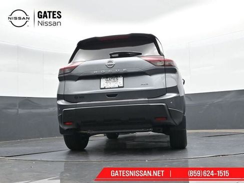 New 2026 Nissan Rogue SV image 32