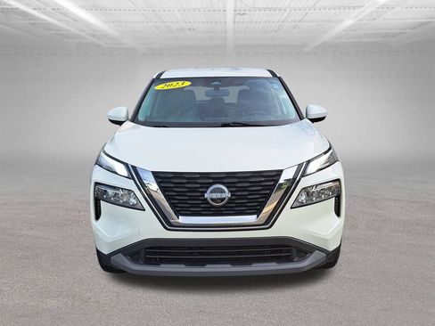 Used 2023 Nissan Rogue SV FWD image 3