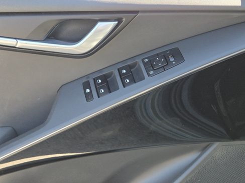 Used 2023 Kia Niro Wind FWD image 17
