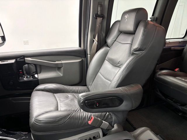 Used 2022 Chevrolet Express 2500 Extended w/ Enhanced Convenience Package RWD image 41