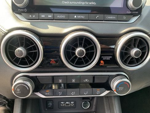 Used 2025 Nissan Sentra SV image 25