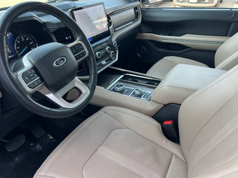 Used 2024 Ford Expedition Max Limited AWD/4WD image 11
