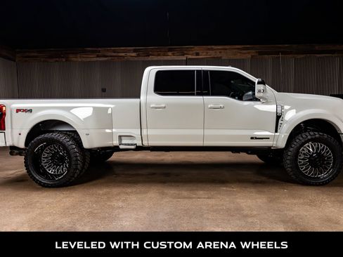 Used 2026 Ford F450 Platinum w/ FX4 Off-Road Package image 10