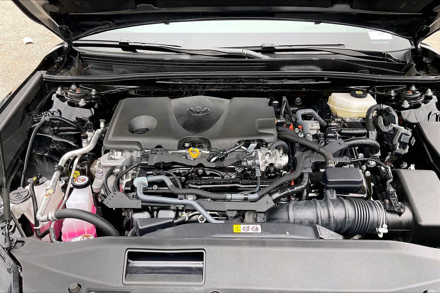 Used 2025 Toyota Camry LE FWD image 31