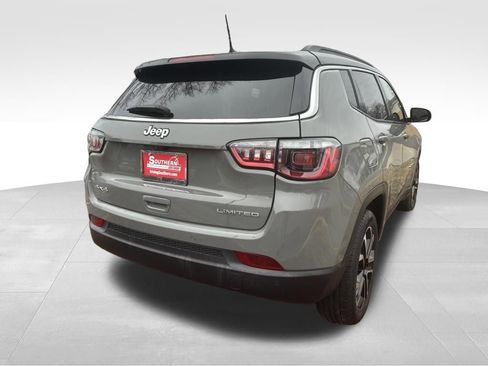 Used 2024 Jeep Compass Limited AWD/4WD image 13