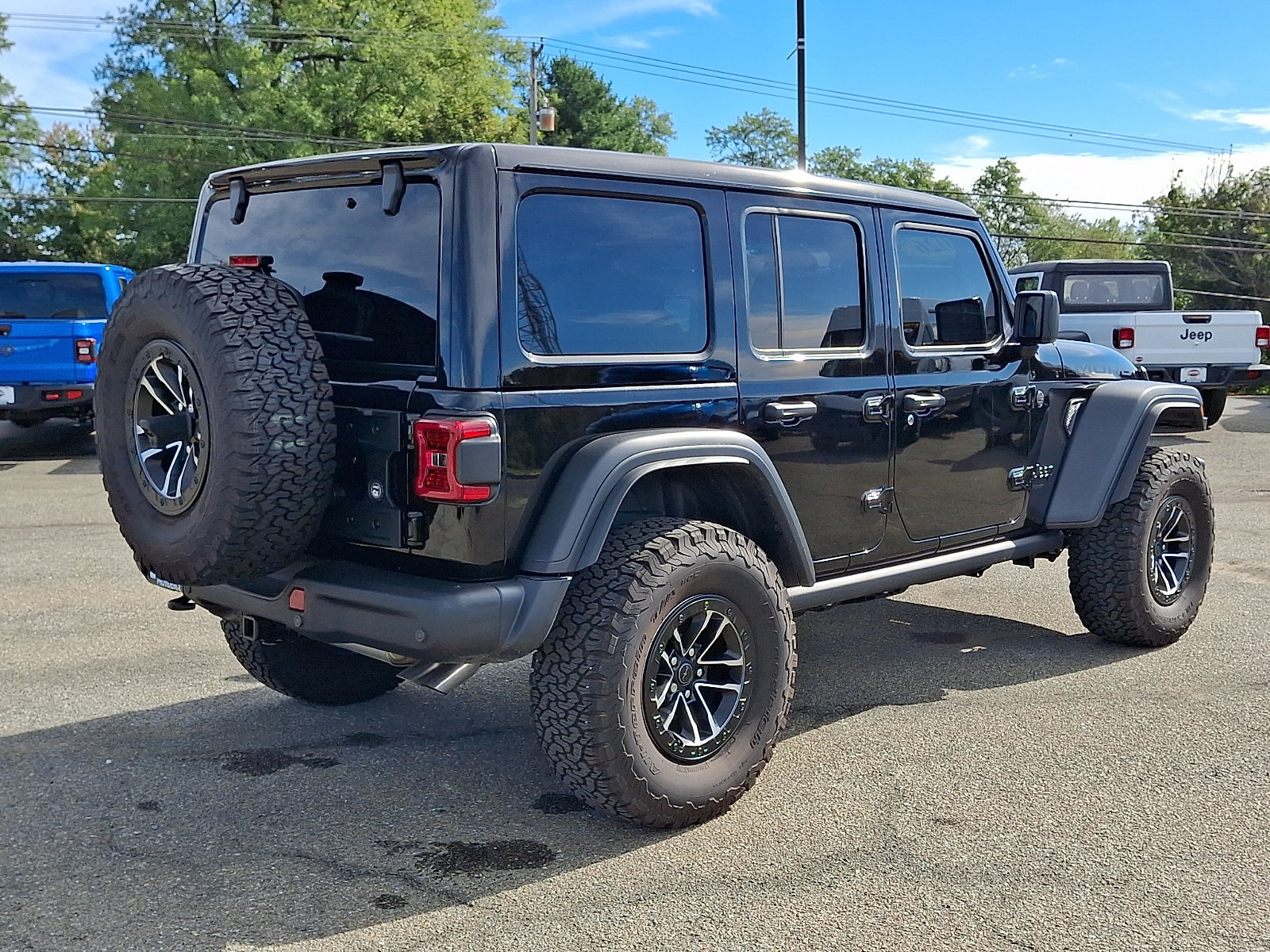 Used 2026 Jeep Wrangler Unlimited Rubicon 392 w/ Quick Order Package 27X Moab AWD/4WD image 7