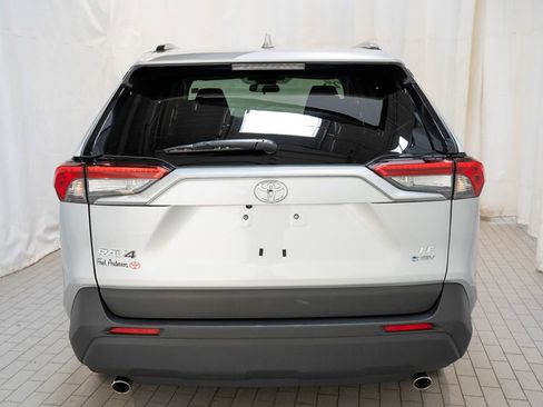 Certified 2025 Toyota RAV4 LE AWD/4WD image 4