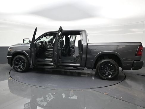 Used 2025 RAM 1500 Big Horn RWD image 27