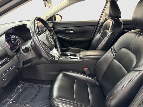 Used 2020 Nissan Sentra SV FWD image 17