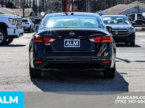 Used 2025 Nissan Altima 2.5 SV image 11