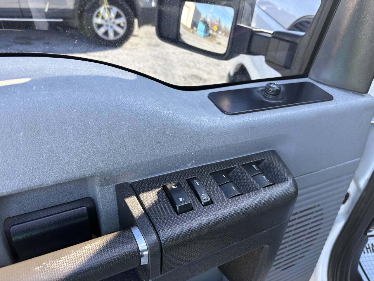 Used 2016 Ford F250 XL w/ Power Equipment Group AWD/4WD image 16