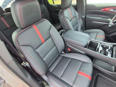 New 2026 Chevrolet Traverse RS FWD image 28