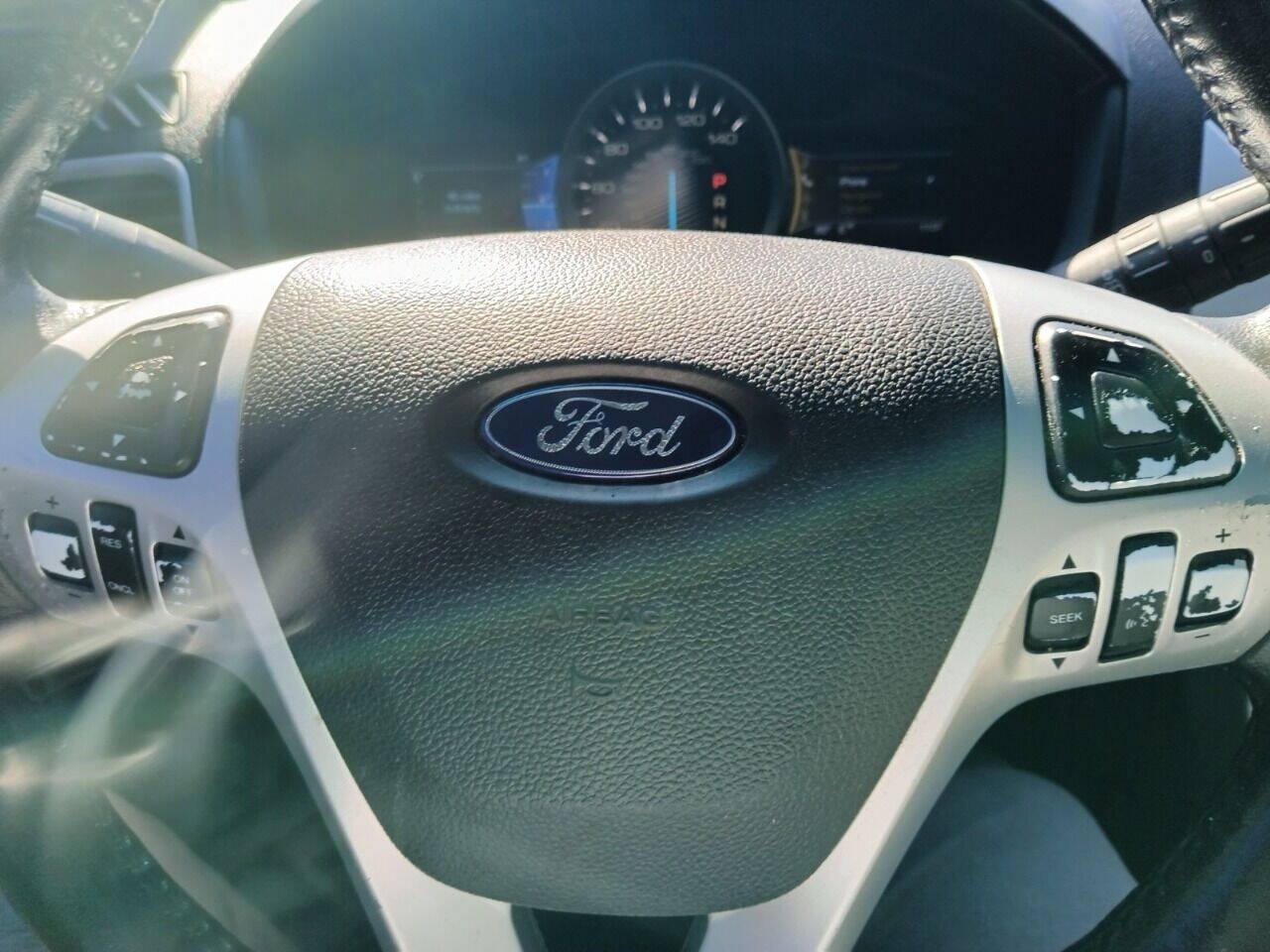 Used 2013 Ford Explorer Limited FWD image 9