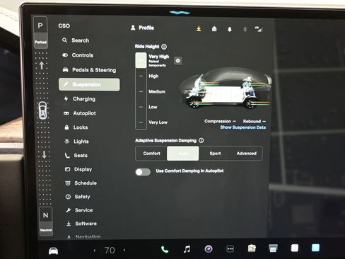 Used 2022 Tesla Model X image 24