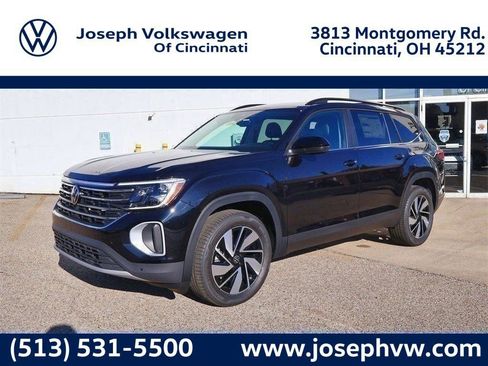 New 2026 Volkswagen Atlas SE image 1