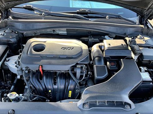 Used 2019 Kia Optima LX FWD image 9