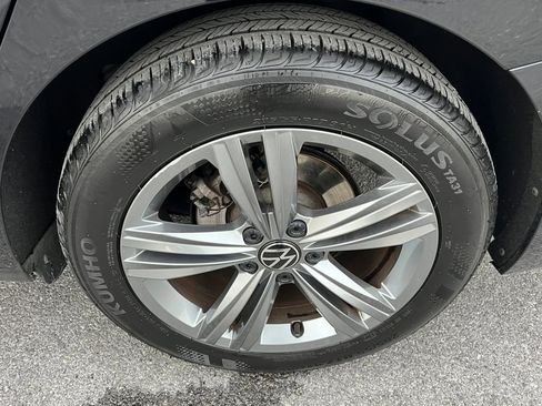 Used 2024 Volkswagen Jetta SE image 13