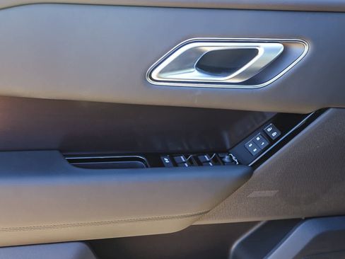 New 2026 Land Rover Range Rover Velar Dynamic SE image 20