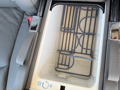 Used 2005 Maybach 62 image 14