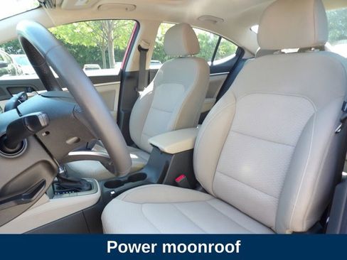 Used 2020 Hyundai Elantra Value Edition FWD image 11