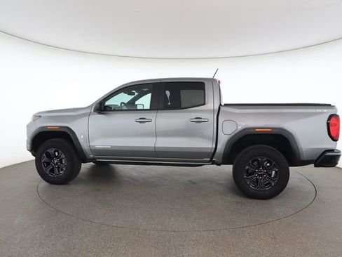Used 2025 GMC Canyon Elevation w/ Convenience Package AWD/4WD image 8