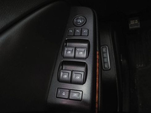 Used 2018 Chevrolet Tahoe Premier AWD/4WD image 20