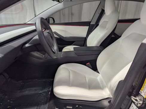 Used 2024 Tesla Model 3 Standard Range RWD image 10