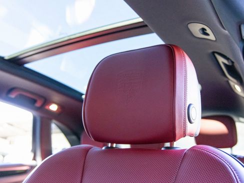 Certified 2025 Porsche Macan S AWD/4WD image 31