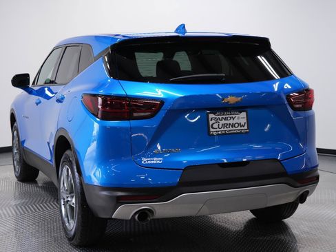 Certified 2025 Chevrolet Blazer LT w/ Driver Confidence Package FWD image 5