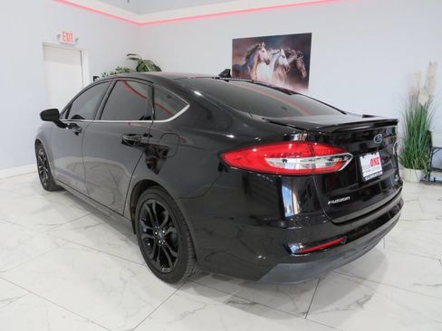 Used 2019 Ford Fusion SE w/ Equipment Group 151A image 6