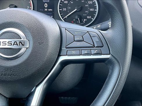 Used 2023 Nissan Sentra S FWD image 17
